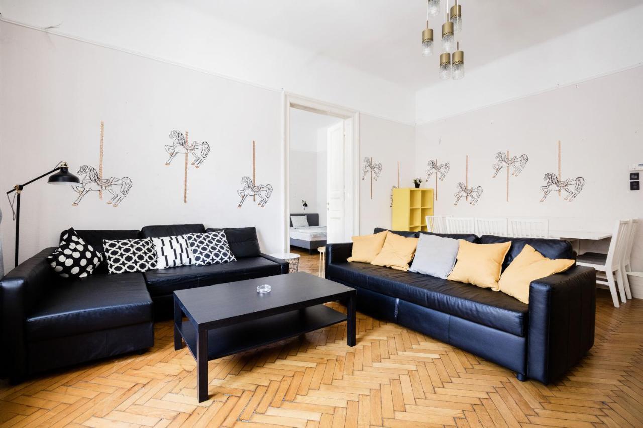 Downtown Circus Apartment Budapest Exterior foto