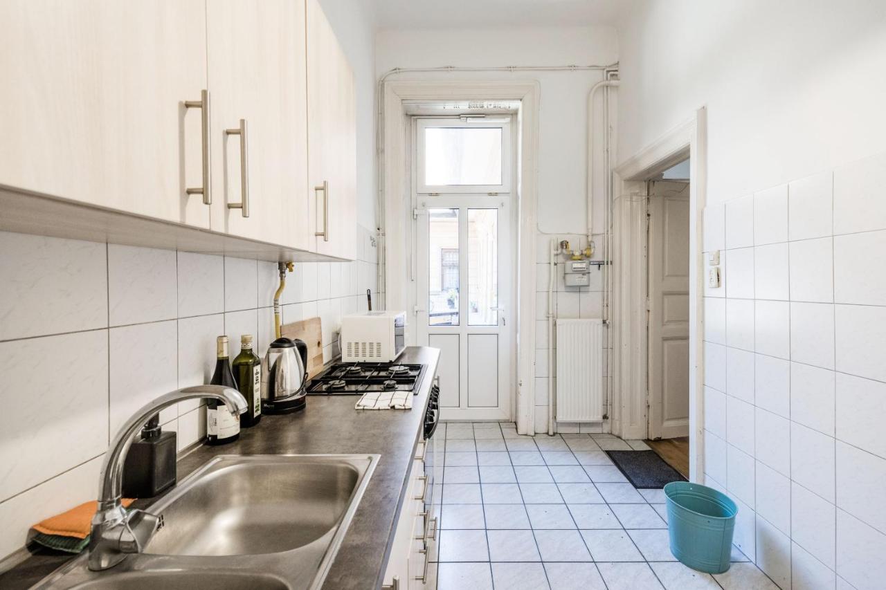 Downtown Circus Apartment Budapest Exterior foto