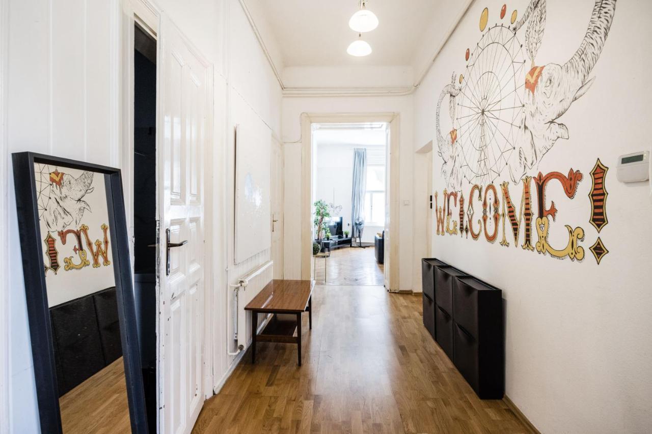 Downtown Circus Apartment Budapest Exterior foto